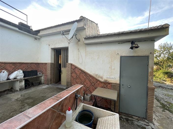 Image No.6-2 Bed Property for sale