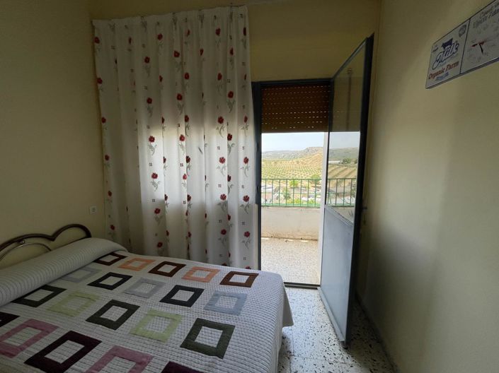 Image No.19-4 Bed Property for sale