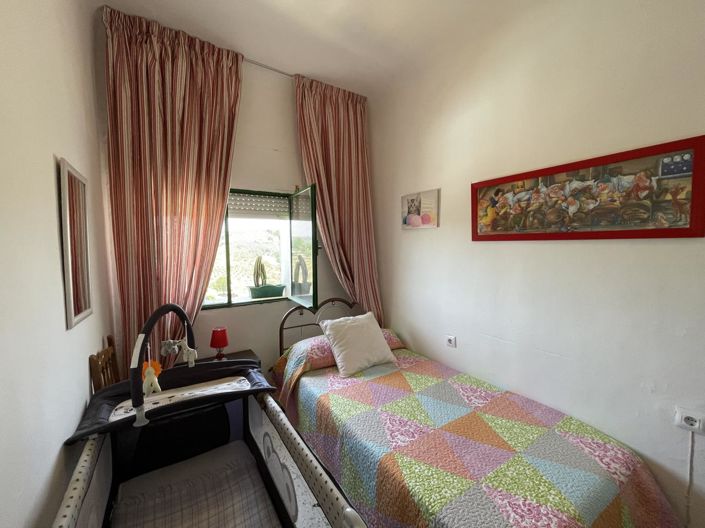 Image No.9-4 Bed Property for sale