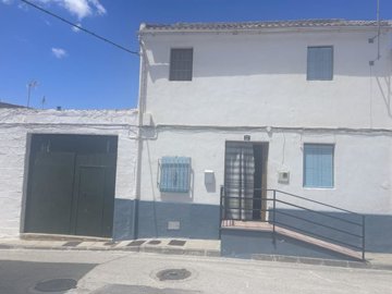 1 - Granada, Property
