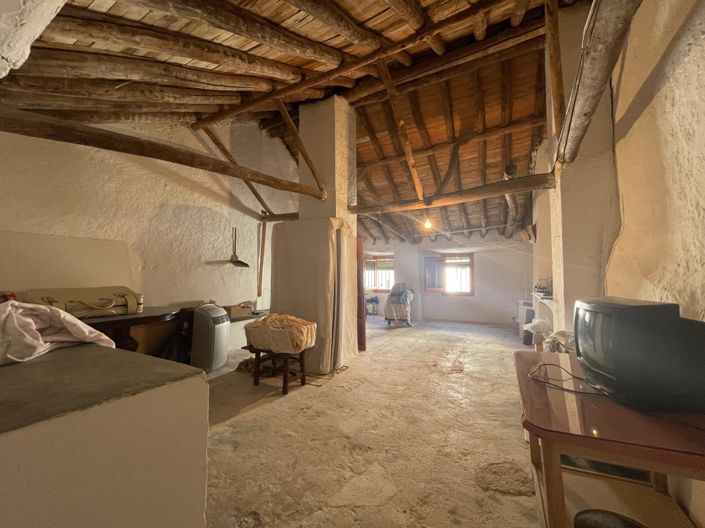 Image No.17-4 Bed Property for sale