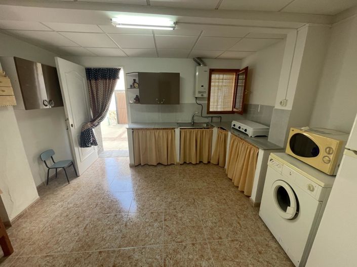 Image No.29-4 Bed Property for sale