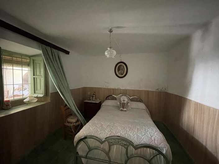 Image No.21-3 Bed Property for sale