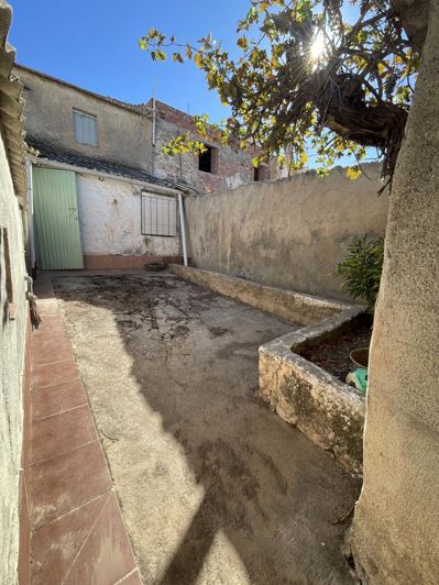 Image No.5-3 Bed Property for sale