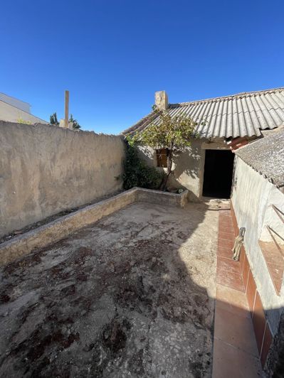 Image No.53-3 Bed Property for sale