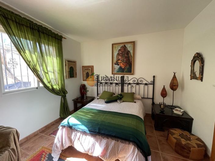 Image No.34-4 Bed Property for sale