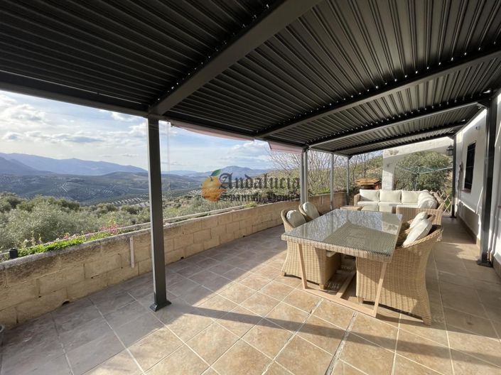 Image No.11-3 Bed Property for sale