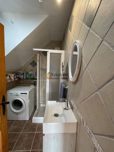 Image No.20-3 Bed Property for sale