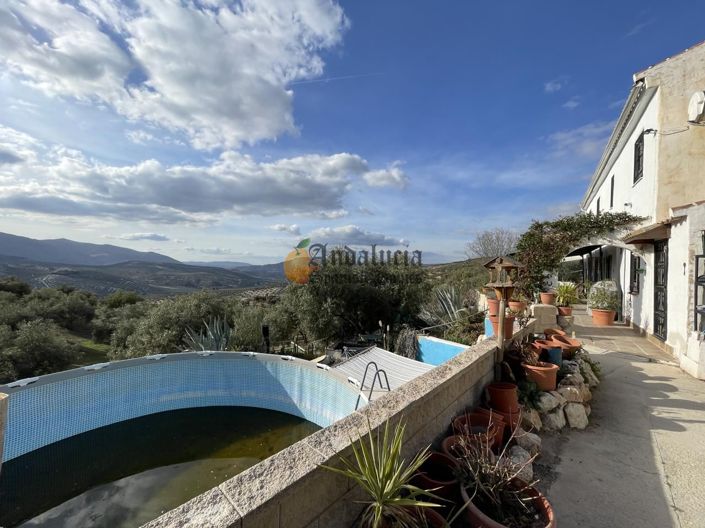 Image No.36-3 Bed Property for sale