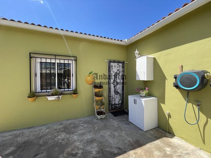 Image No.27-2 Bed Property for sale