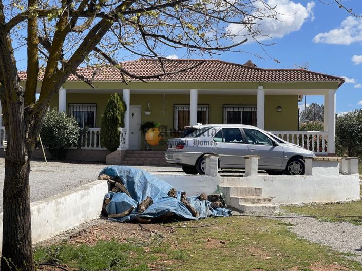 Image No.40-2 Bed Property for sale