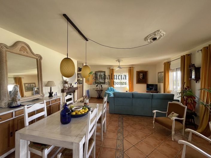 Image No.5-2 Bed Property for sale