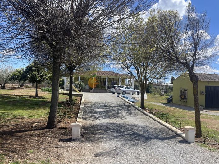 Image No.43-2 Bed Property for sale