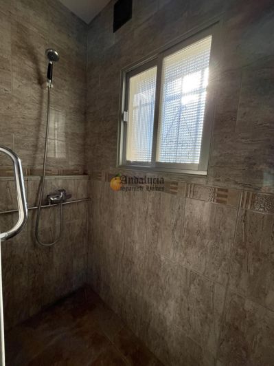 Image No.31-7 Bed Property for sale