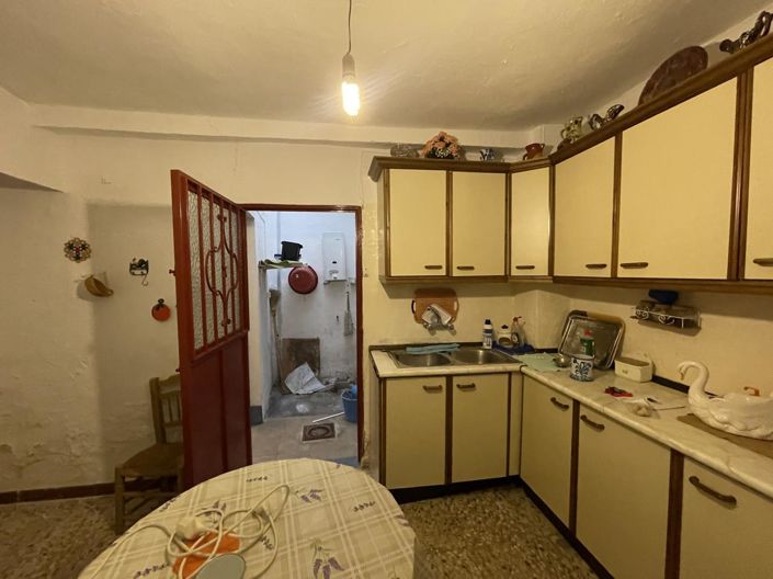 Image No.10-5 Bed Property for sale