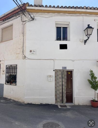 Image No.2-2 Bed Property for sale