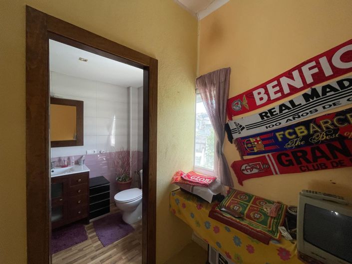 Image No.21-2 Bed Property for sale