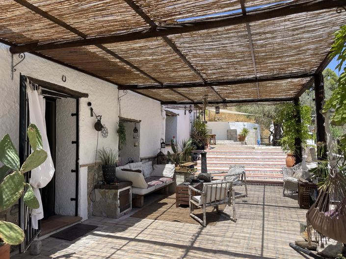 Image No.5-3 Bed Property for sale