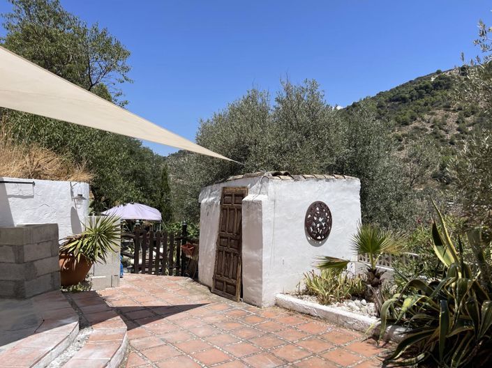 Image No.46-3 Bed Property for sale