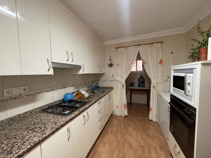 Image No.11-3 Bed Property for sale