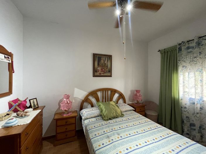 Image No.16-3 Bed Property for sale