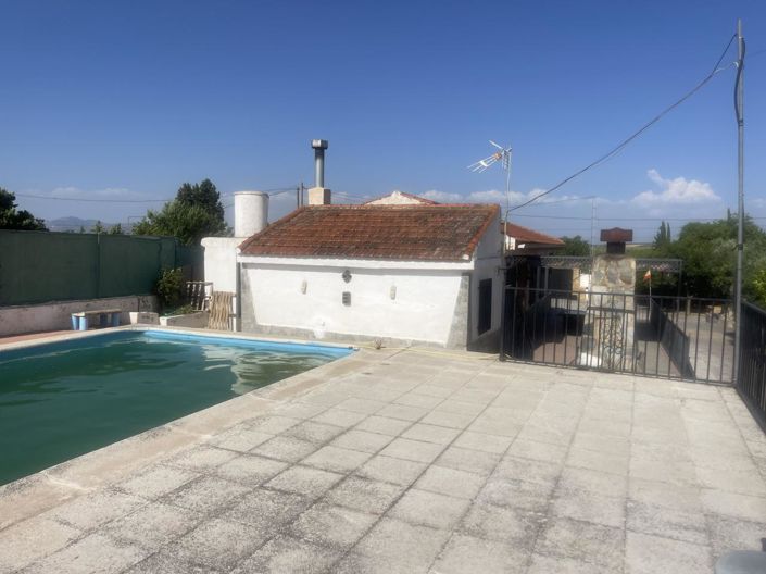 Image No.3-3 Bed Property for sale