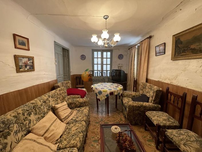 Image No.10-4 Bed Property for sale