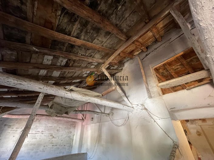 Image No.33-4 Bed Property for sale