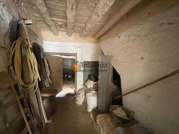 Image No.35-4 Bed Property for sale