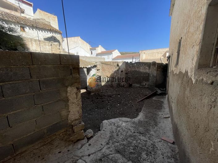 Image No.42-4 Bed Property for sale