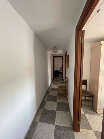 Image No.11-4 Bed Property for sale