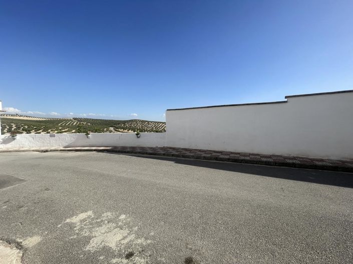 Image No.21-4 Bed Property for sale