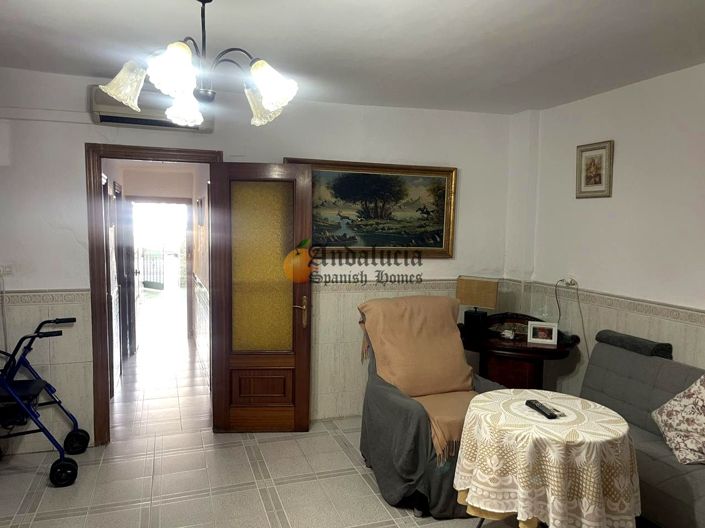 Image No.21-3 Bed Property for sale