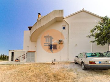 ide22a0900-0000-0500-0000-000015cff122