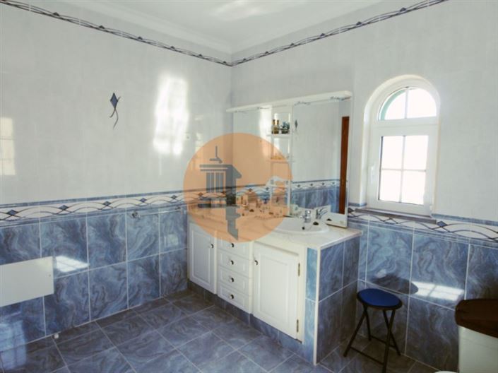 Image No.32-3 Bed House for sale