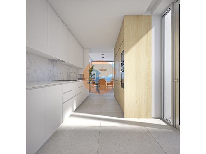 Image No.8-3 Bed House for sale