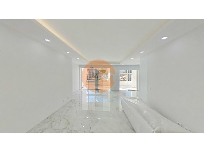 Image No.18-3 Bed Apartment for sale