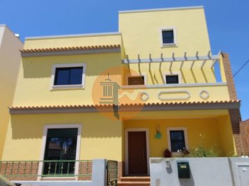 1 - Olhão, House