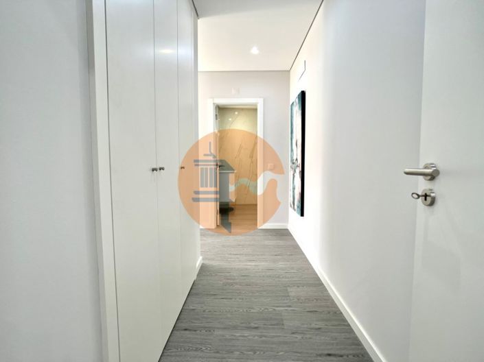 Image No.11-3 Bed Apartment for sale