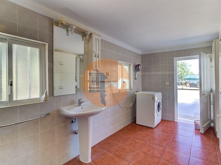 Image No.12-5 Bed Farmhouse for sale