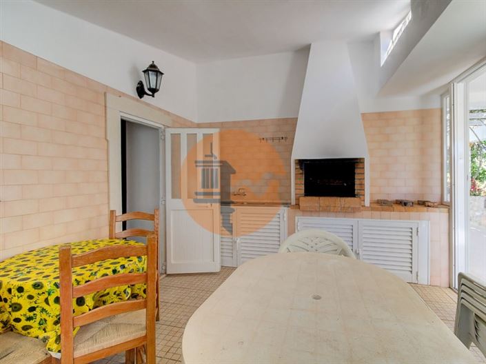 Image No.18-5 Bed Farmhouse for sale