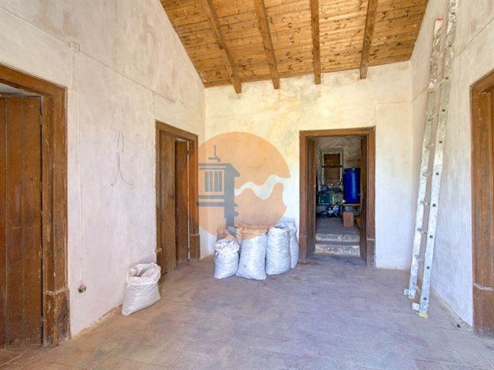 Image No.31-5 Bed Farmhouse for sale