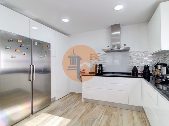 Image No.14-2 Bed House for sale