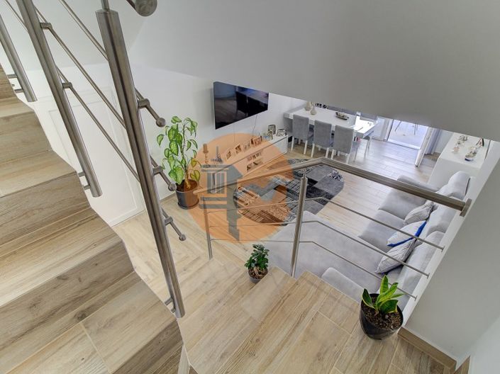 Image No.39-2 Bed House for sale