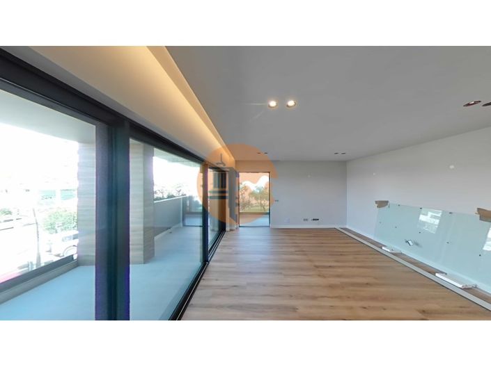 Image No.12-4 Bed Penthouse for sale