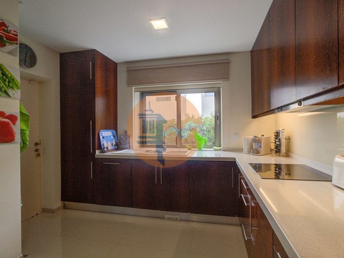 Image No.13-3 Bed House for sale