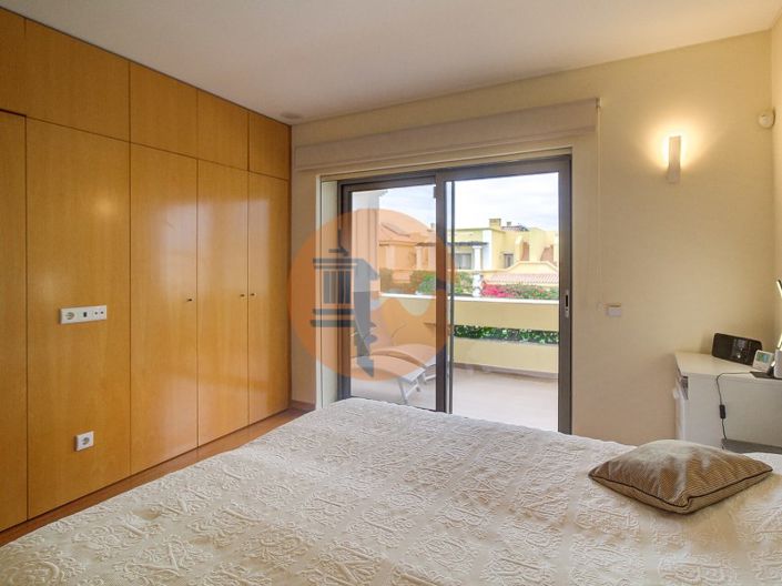 Image No.35-3 Bed House for sale