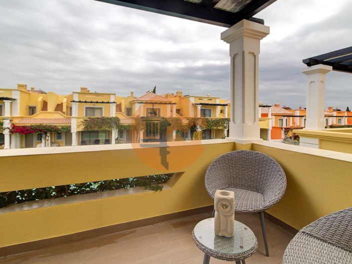 Image No.37-3 Bed House for sale