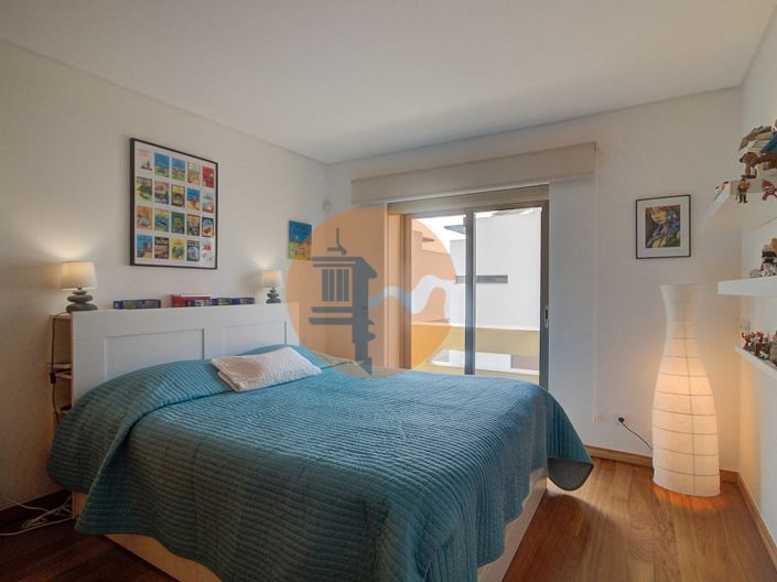 Image No.39-3 Bed House for sale