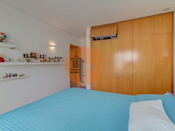 Image No.40-3 Bed House for sale